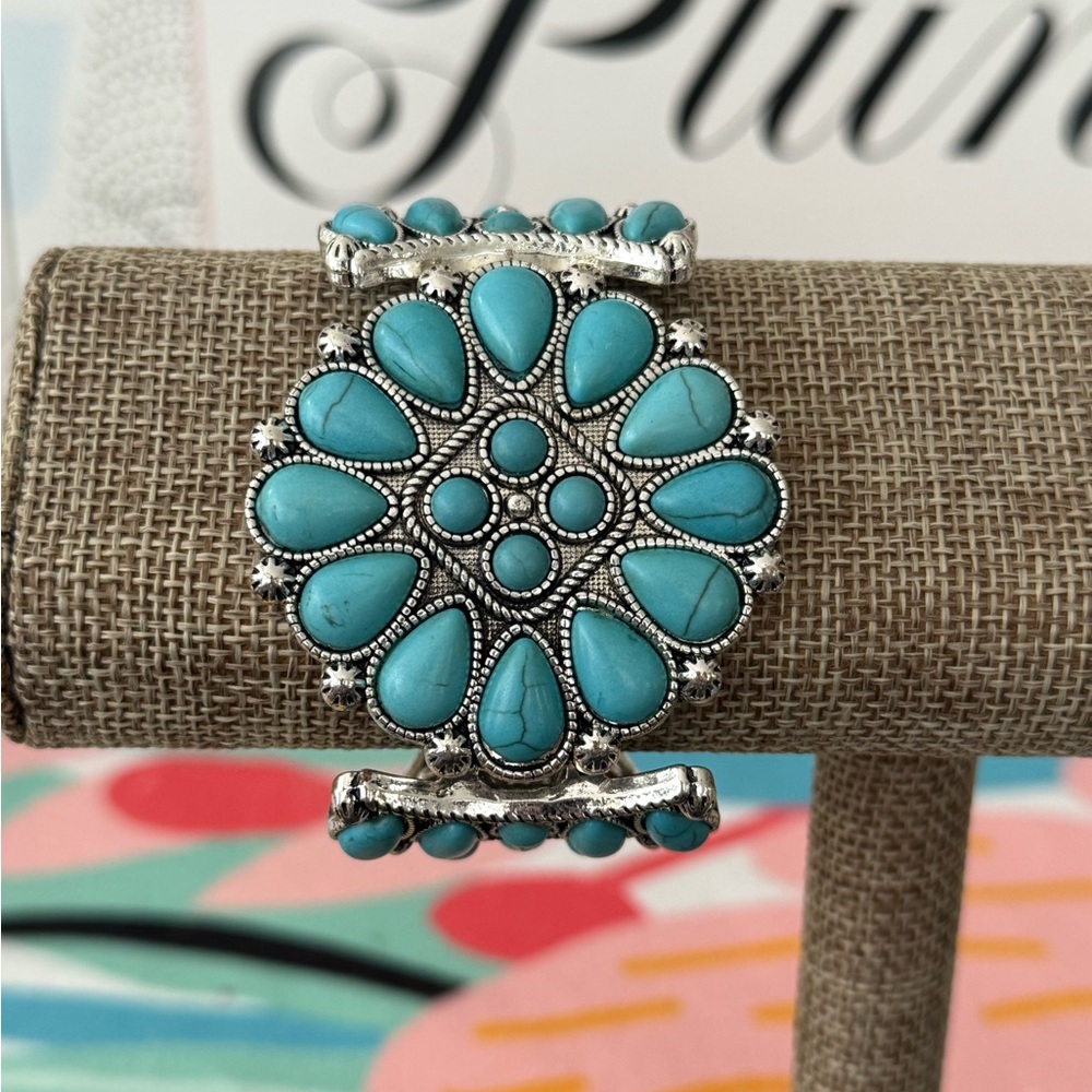Plunder Turquoise and Silver Floral Bracelet